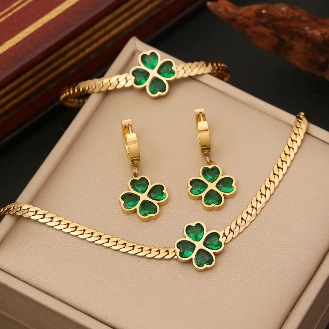 CONJUNTO TRÉBOL DE ESMERALDA™ | JOYAS/ACCESORIOS