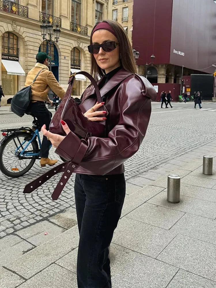 Inés - Hermosa chaqueta de cuero