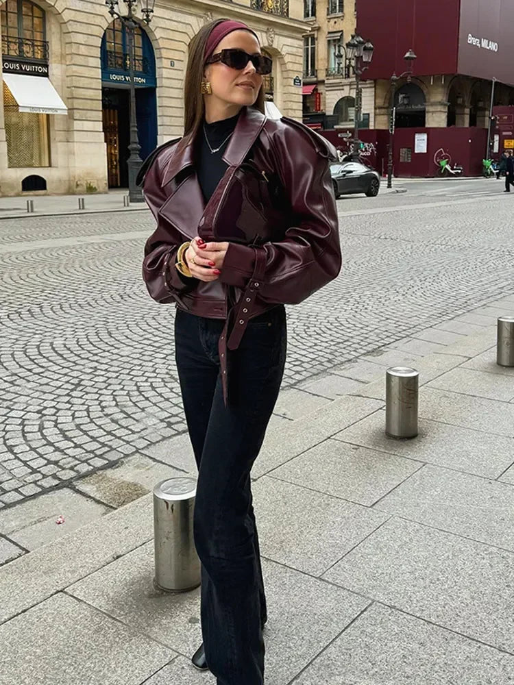 Inés - Hermosa chaqueta de cuero